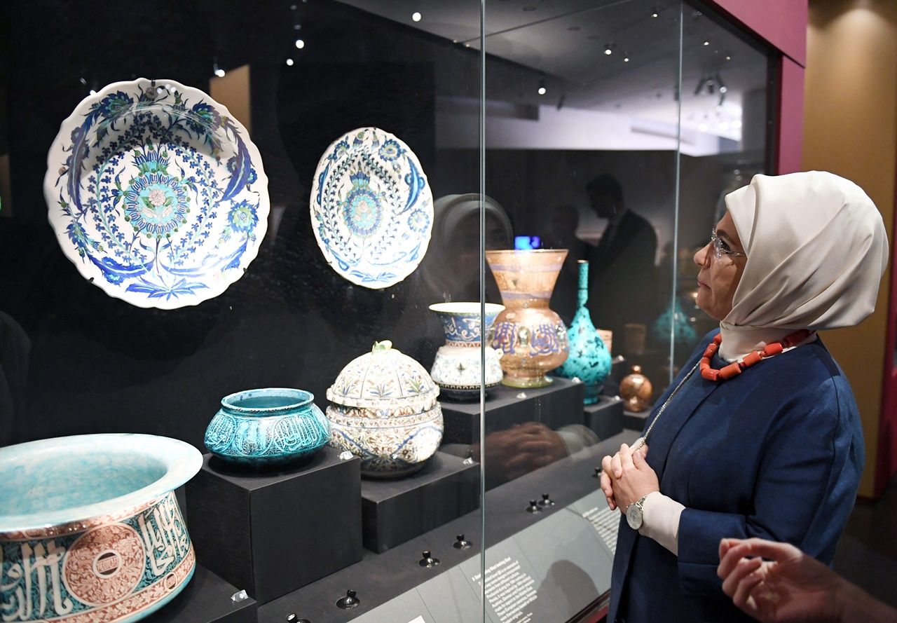 Emine Erdoğan, British Museum'u gezdi... 5