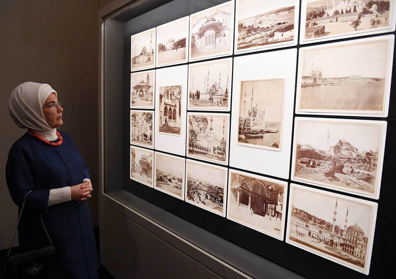 Emine Erdoğan, British Museum'u gezdi... 9