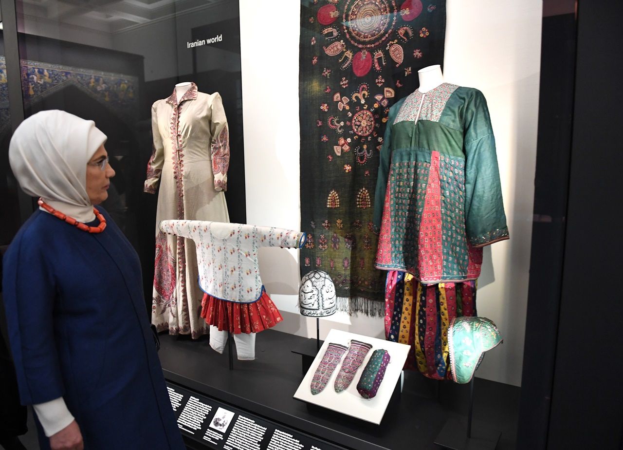 Emine Erdoğan, British Museum'u gezdi... 13
