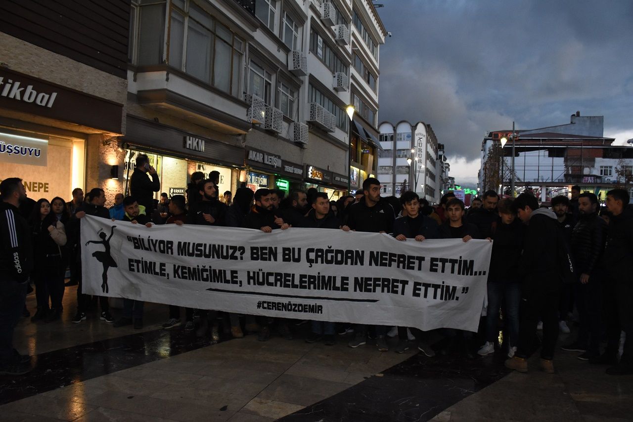 Ceren Özdemir için hüzünlü yürüyüş! 3