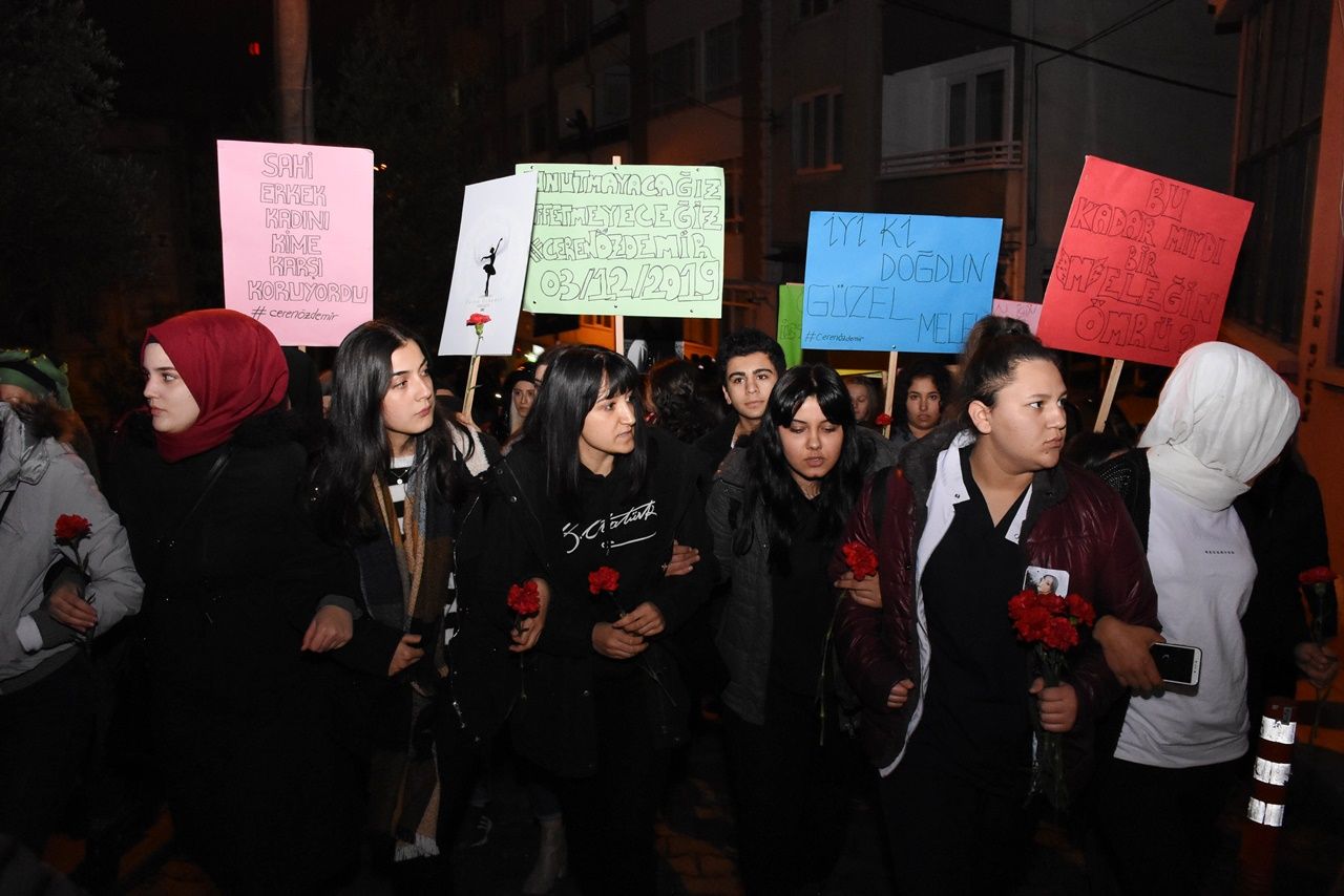 Ceren Özdemir için hüzünlü yürüyüş! 12