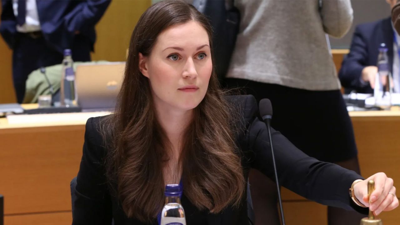 Finlandiya Başbakanı tarihe geçti! 14