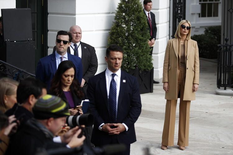 İngiliz ajanla Ivanka'nın ilişkisi ortaya çıktı! 15
