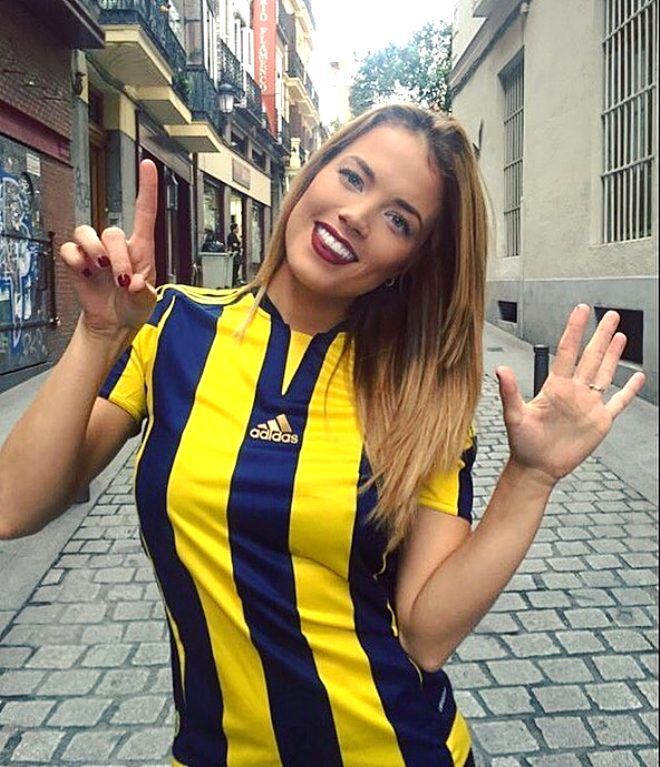 Fenerbahçeli Aly Eckman çıplak pozlarına paylaştı! 13