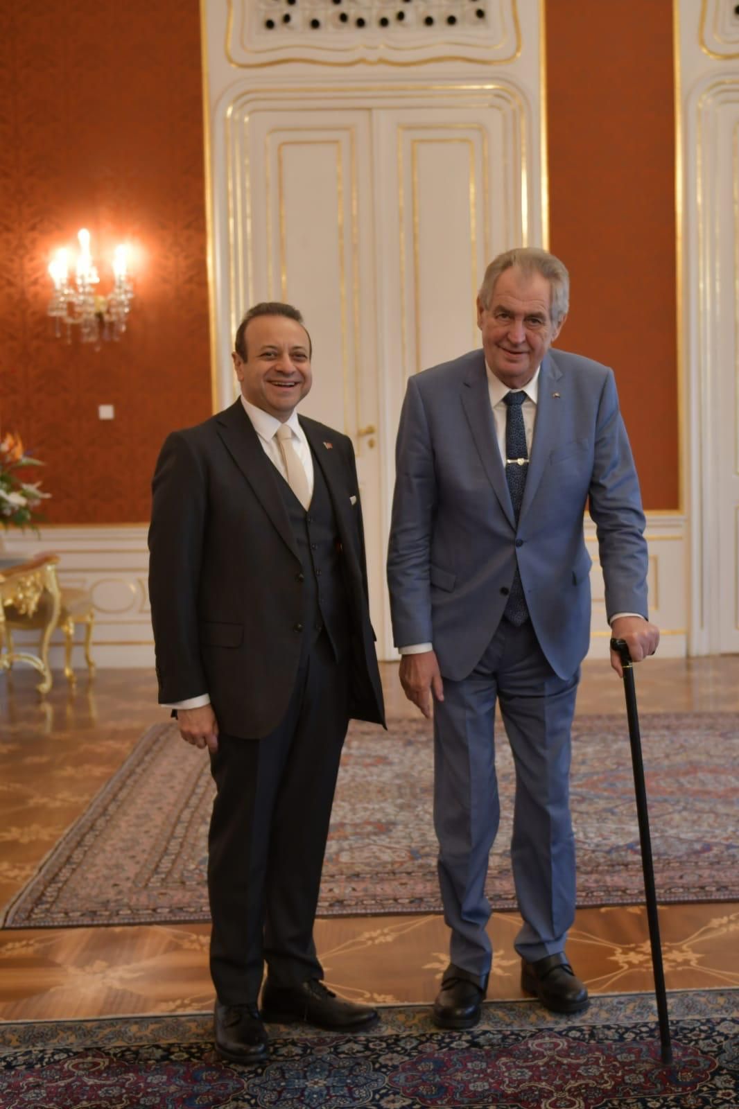 Egemen Bağış'tan Zeman'a güven mektubu! Prag kalesine Türk bayrağı çekildi... 5