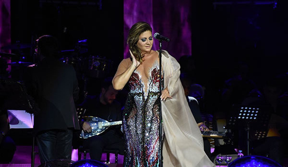 Ünlülerin yılbaşı konser programları belli oldu! 5