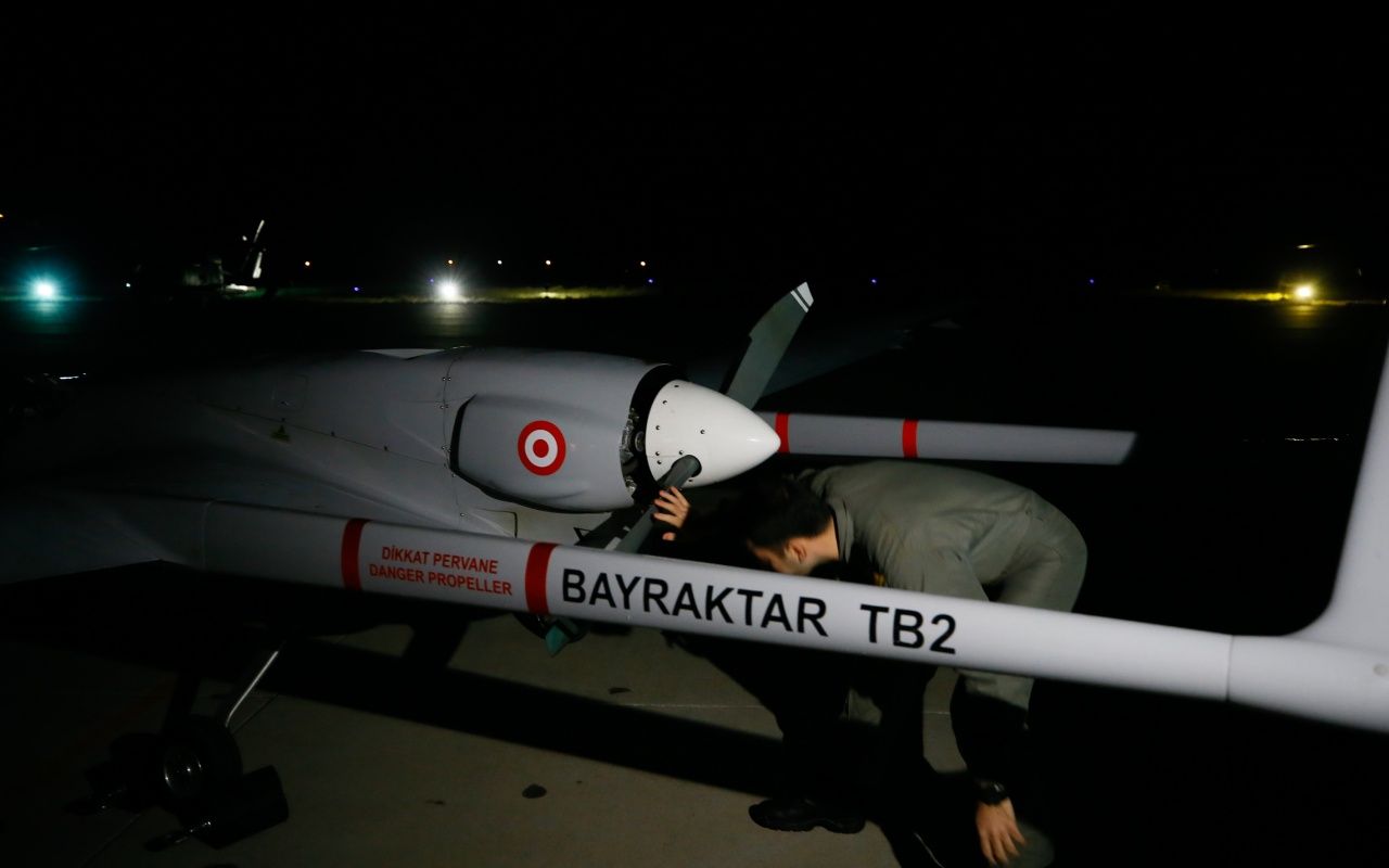 Türkiye'den havalanan İHA, KKTC Geçitkale Havalimanı'na iniş yaptı! 2