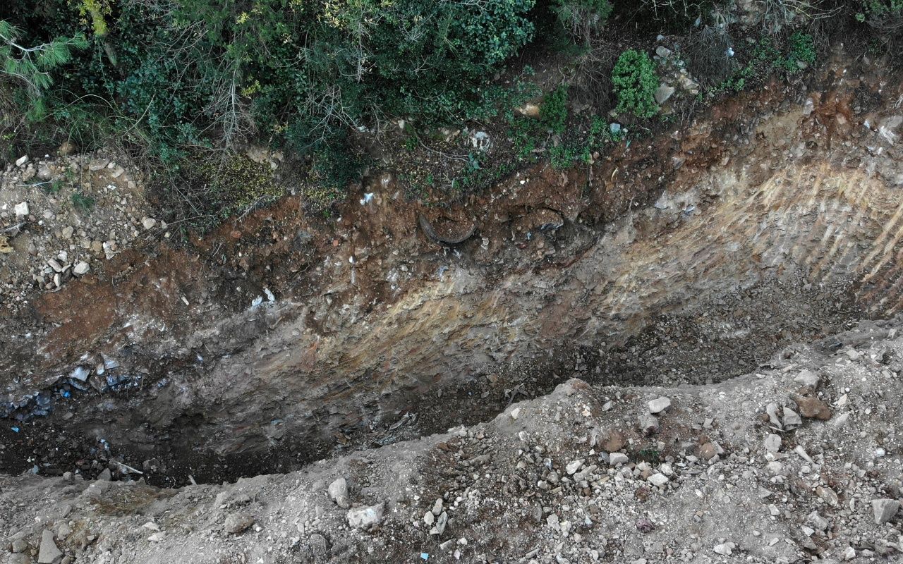 Büyükada’da kazılan dev çukurlar havadan görüntülendi 3