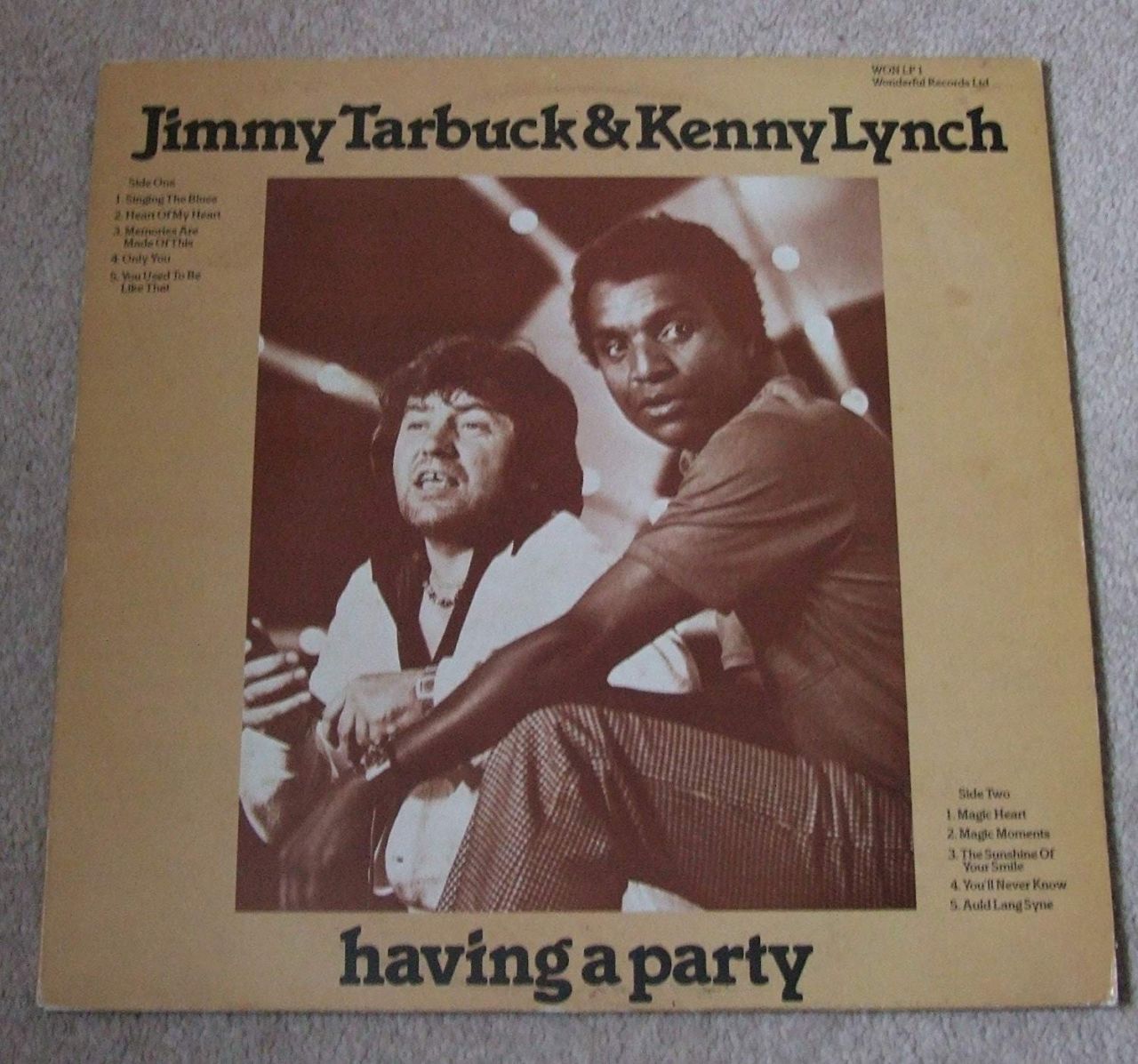 Usta şarkıcı ve sunucu Kenny Lynch hayatını kaybetti! 9