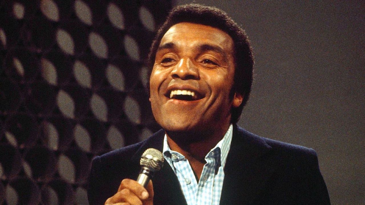 Usta şarkıcı ve sunucu Kenny Lynch hayatını kaybetti! 16