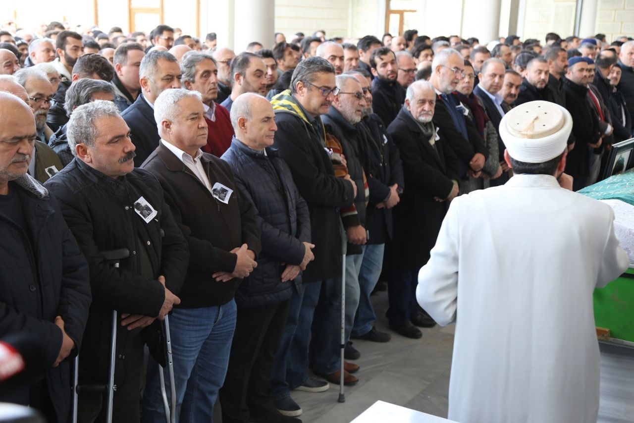 Uludağ'da kaybolan dağcı son yolculuğuna uğurlandı 7