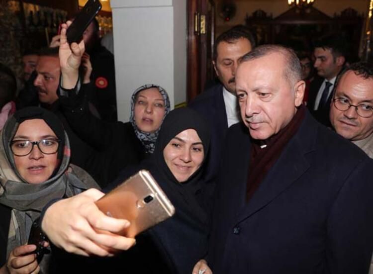 Erdoğan Fatih'te bozacıya gitti! Vatandaşlarla sohbet etti... 1