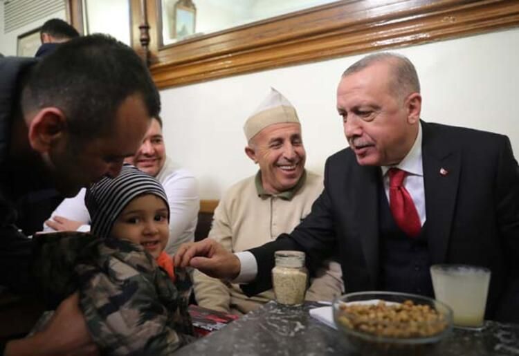 Erdoğan Fatih'te bozacıya gitti! Vatandaşlarla sohbet etti... 5