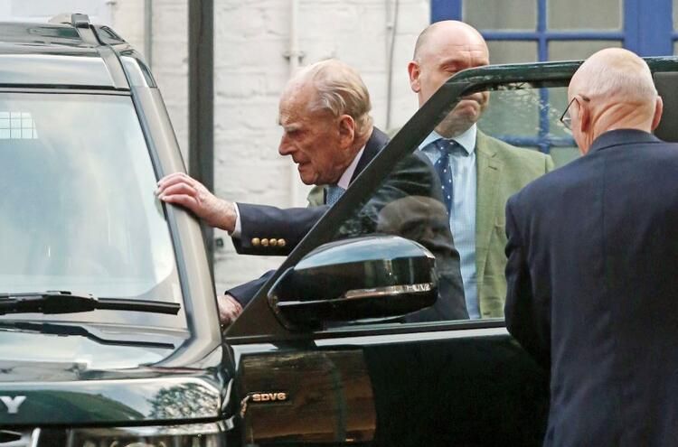 Prens Philip son görüntüsüyle korkuttu! 9