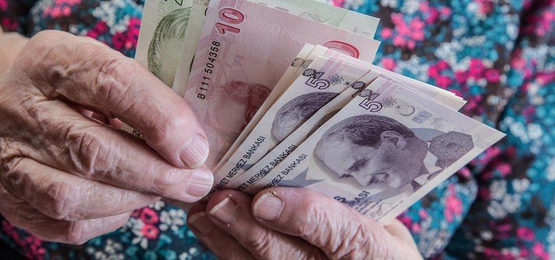 Emeklilerden asgari ücret zammı talebi! 8