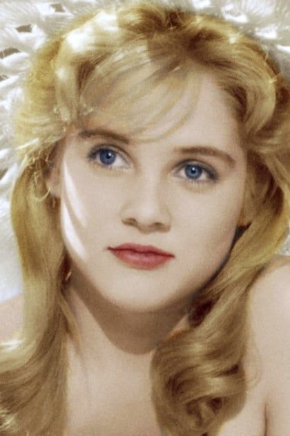 Lolita filminin yıldızı Sue Lyon öldü! 12