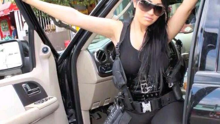 Suçun Kim Kardashian'ına görkemli cenaze... 28