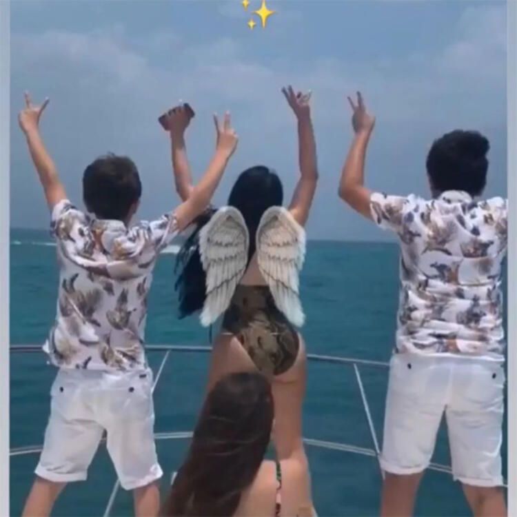 Suçun Kim Kardashian'ına görkemli cenaze... 13