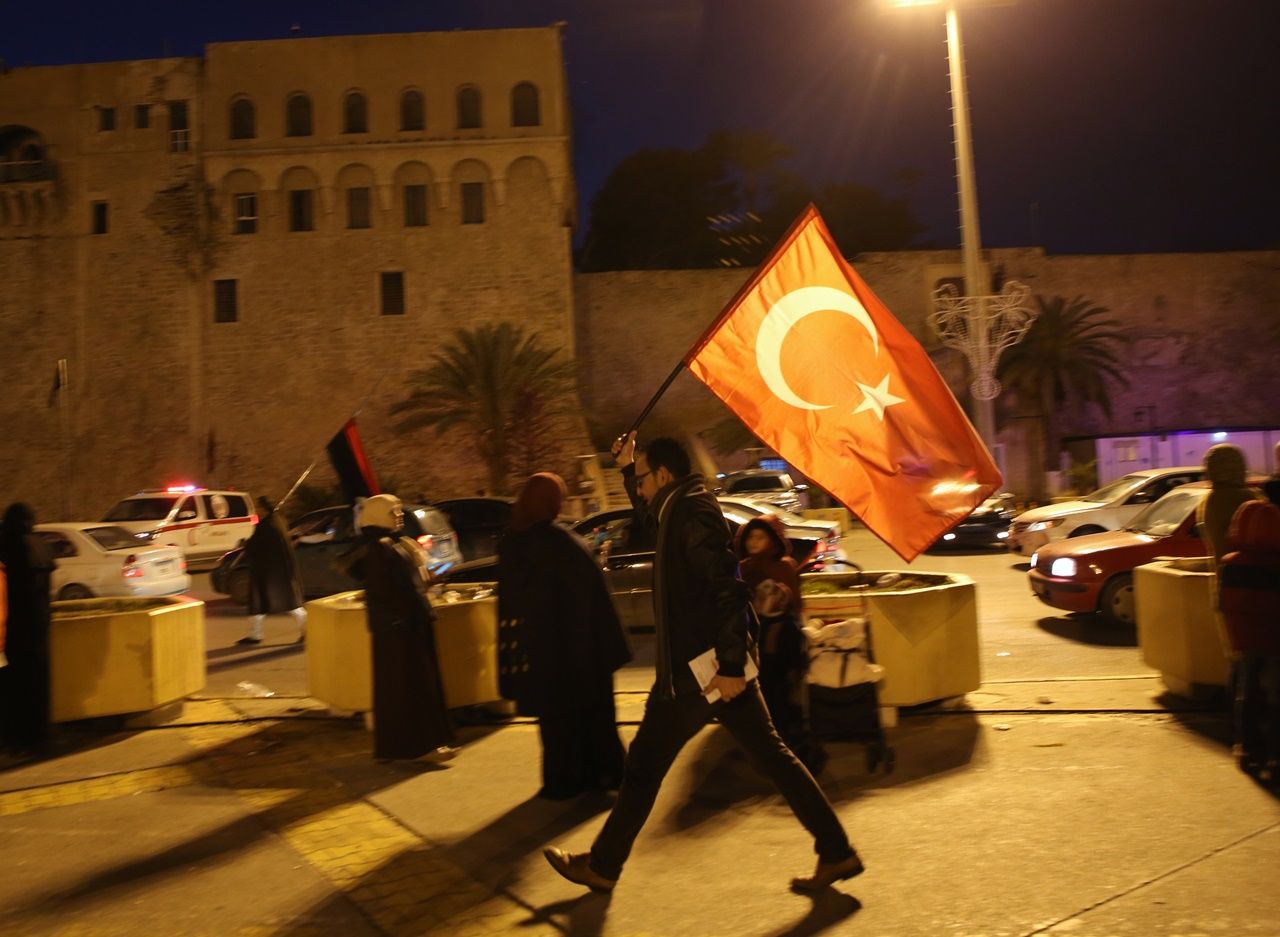 Libya'da Türkiye'deki tezkere kararı kutlandı... 12