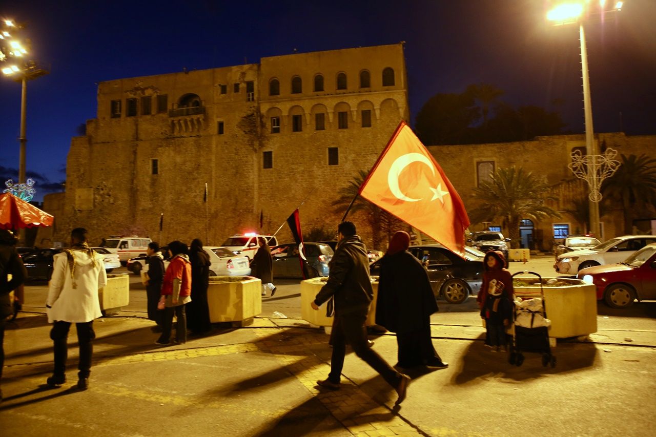 Libya'da Türkiye'deki tezkere kararı kutlandı... 13