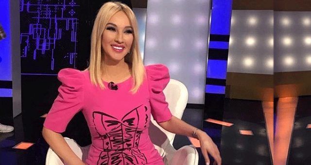 Ünlü spikerin göğüs silikonları patladı! 9