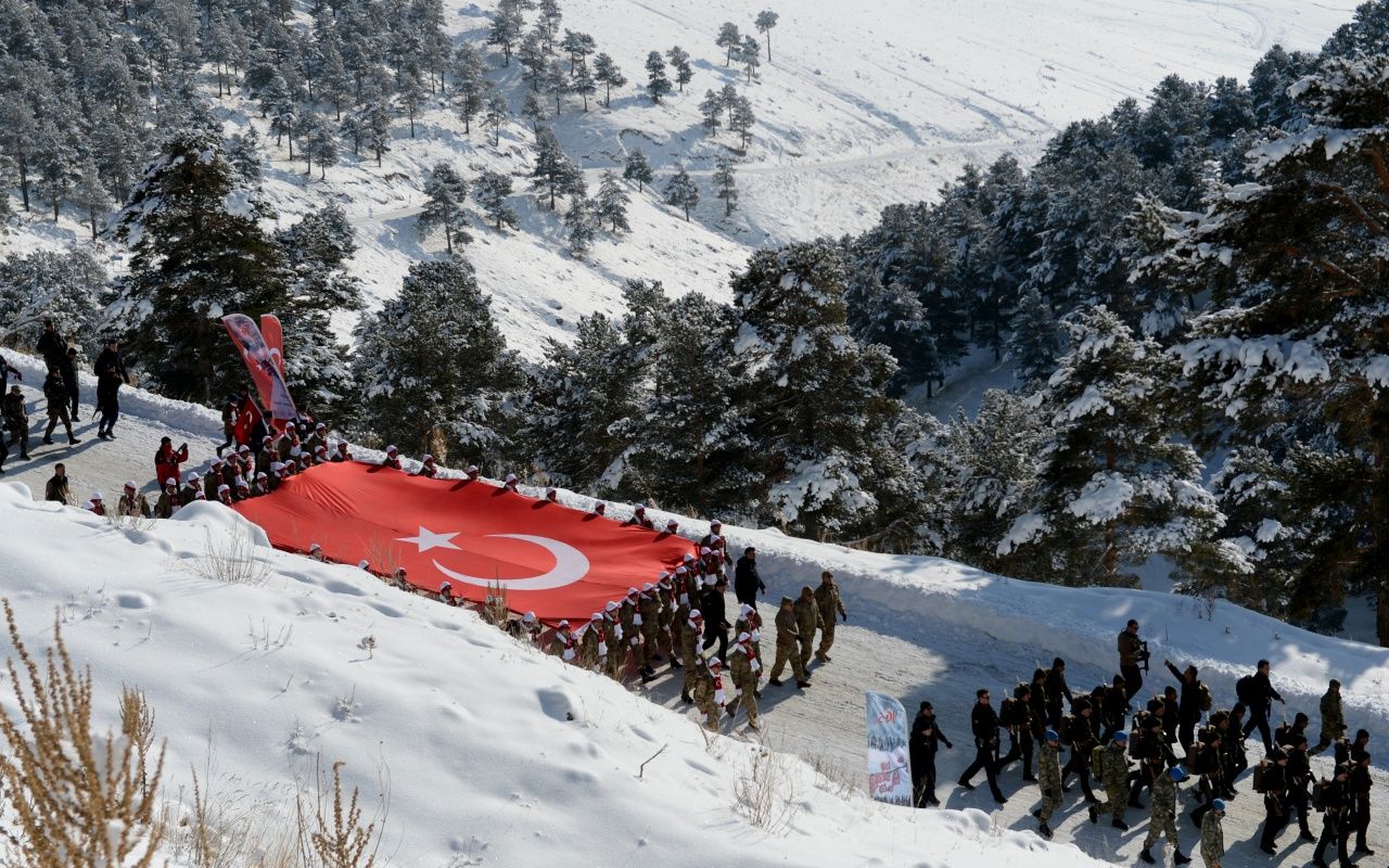 Asım'ın nesli asrın yürüyüşünde! Sarıkamış şehitleri unutulmadı... 41