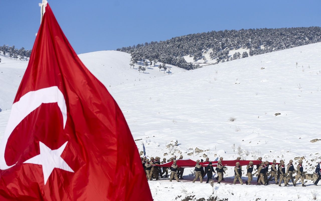Asım'ın nesli asrın yürüyüşünde! Sarıkamış şehitleri unutulmadı... 14