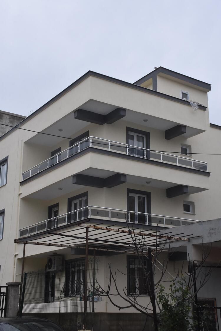 Bacağındaki alçının bağıyla intihara kalkıştı! 9