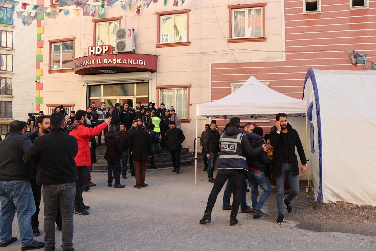Çocuğu kaçırılan babadan HDP'ye Türk bayraklı tepki! 5