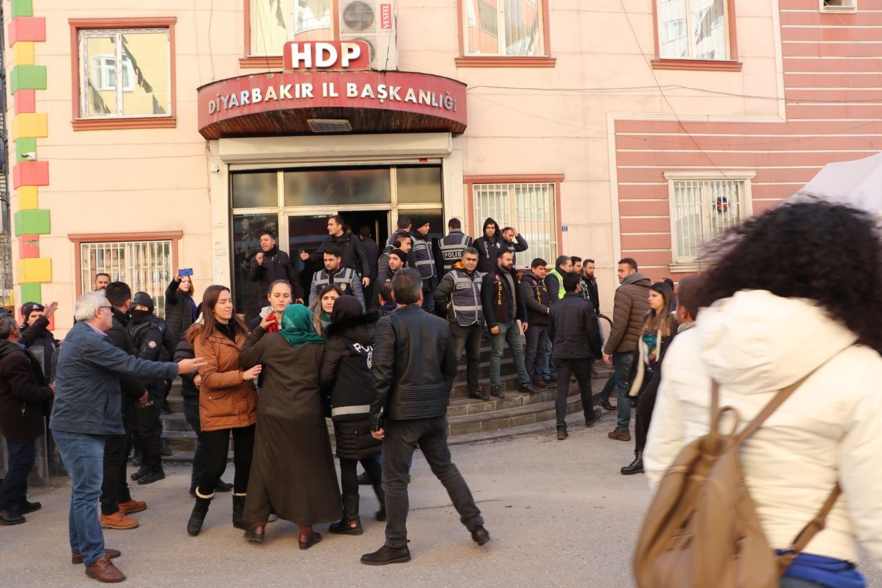 Çocuğu kaçırılan babadan HDP'ye Türk bayraklı tepki! 6