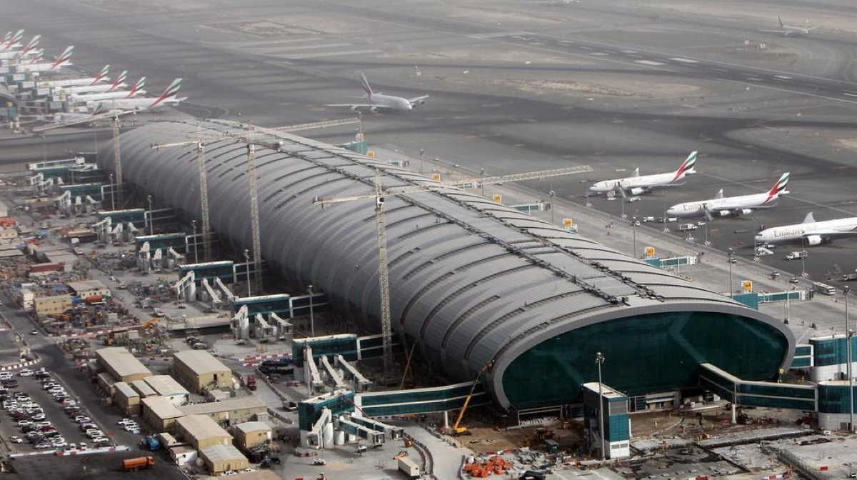 Dubai, yağmura teslim oldu! Tüm uçuşlar iptal... 9