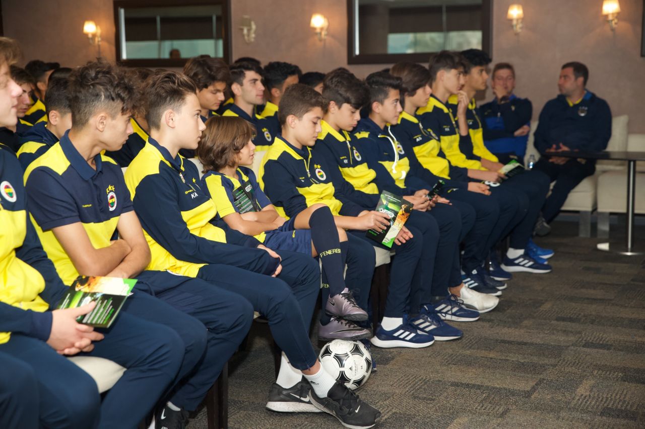 İletişim Başkanlığı'ndan "Sporda şiddetsiz iletişim" projesi! 8