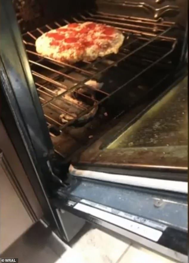 Pizza diye yılan pişirdiler! 3