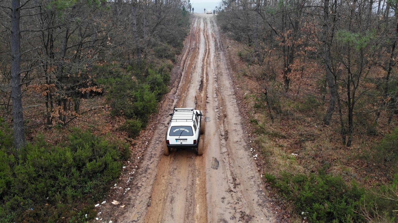 Baba yadigarı Kartal'ı arazi aracına dönüştürdü... 2