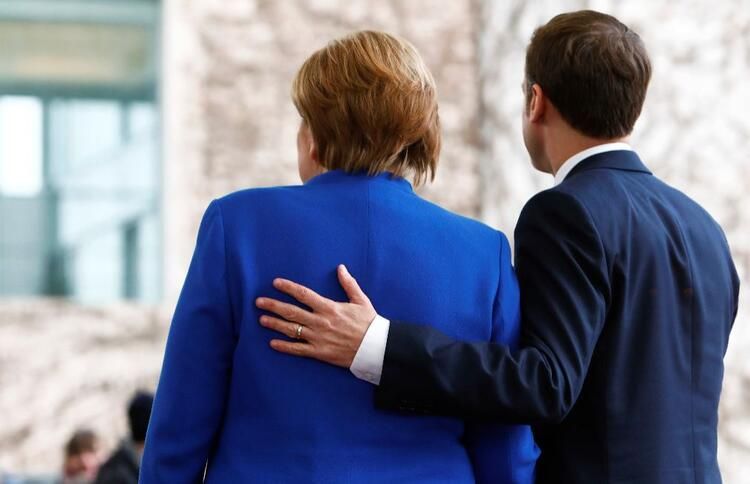 Merkel'den Macron'a samimi karşılama! 6