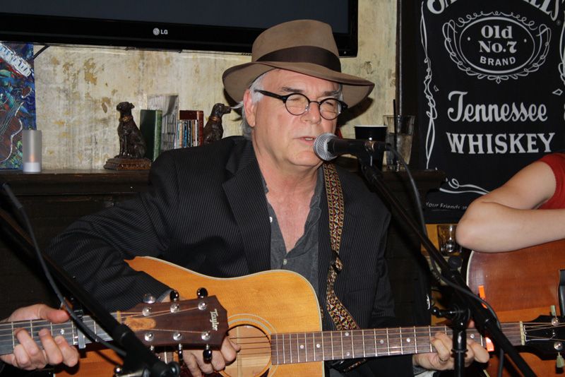 Sahnede kalp krizi geçirdi! 2