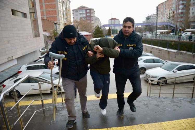 Masaj salonu adı altında fuhuş yapıyorlardı! 10