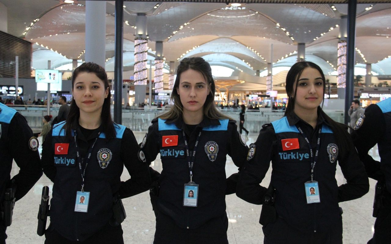 Eleştirilen pasaport polisi kıyafeti değiştirildi 6