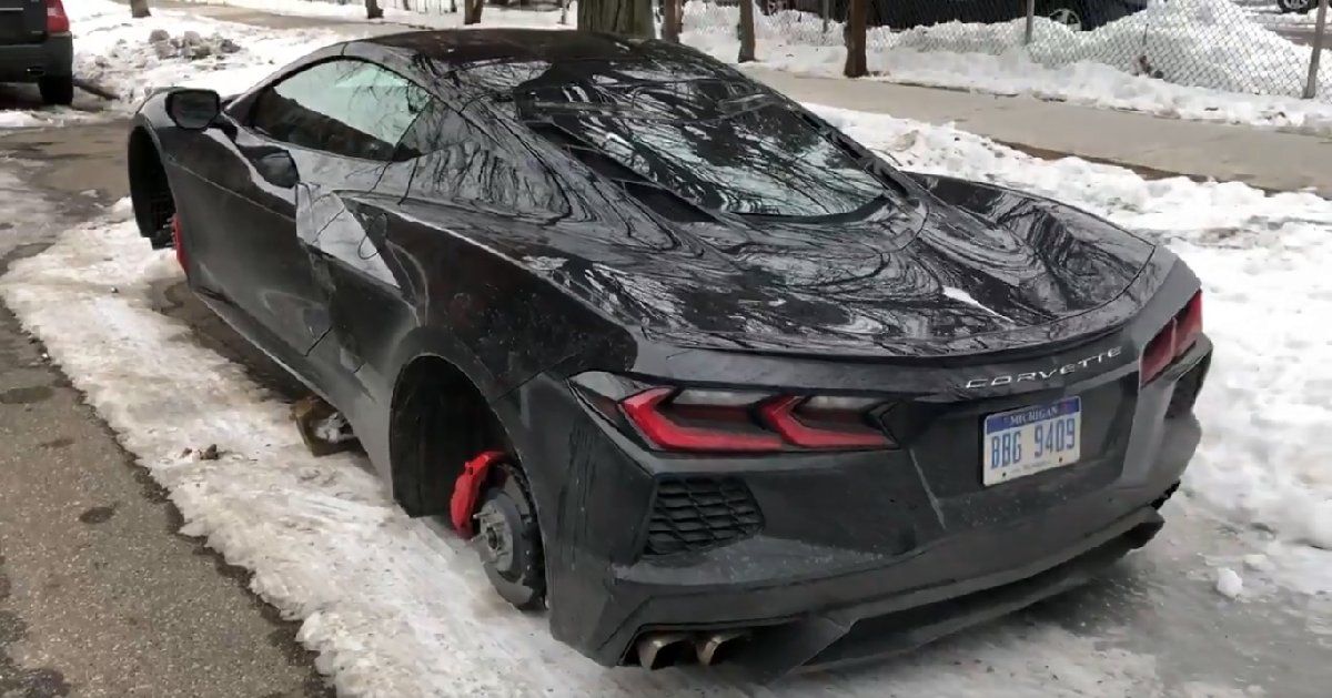 3 milyon dolarlık Corvette C8'e bunu yaptılar! 3