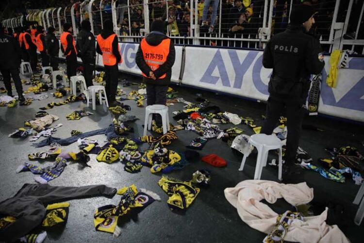 "Elazığ üşüme Fenerbahçe seninle..." 11