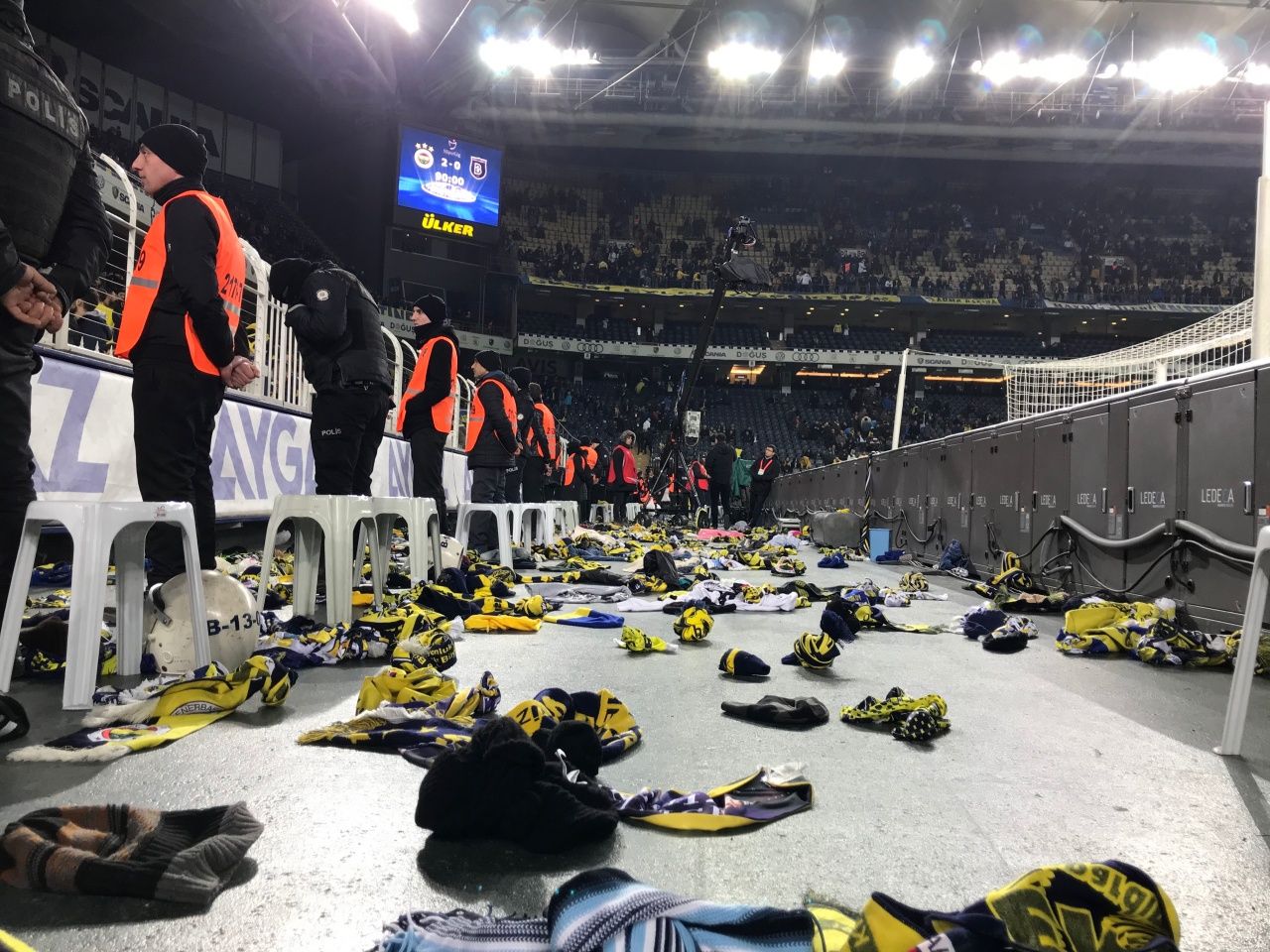 "Elazığ üşüme Fenerbahçe seninle..." 6