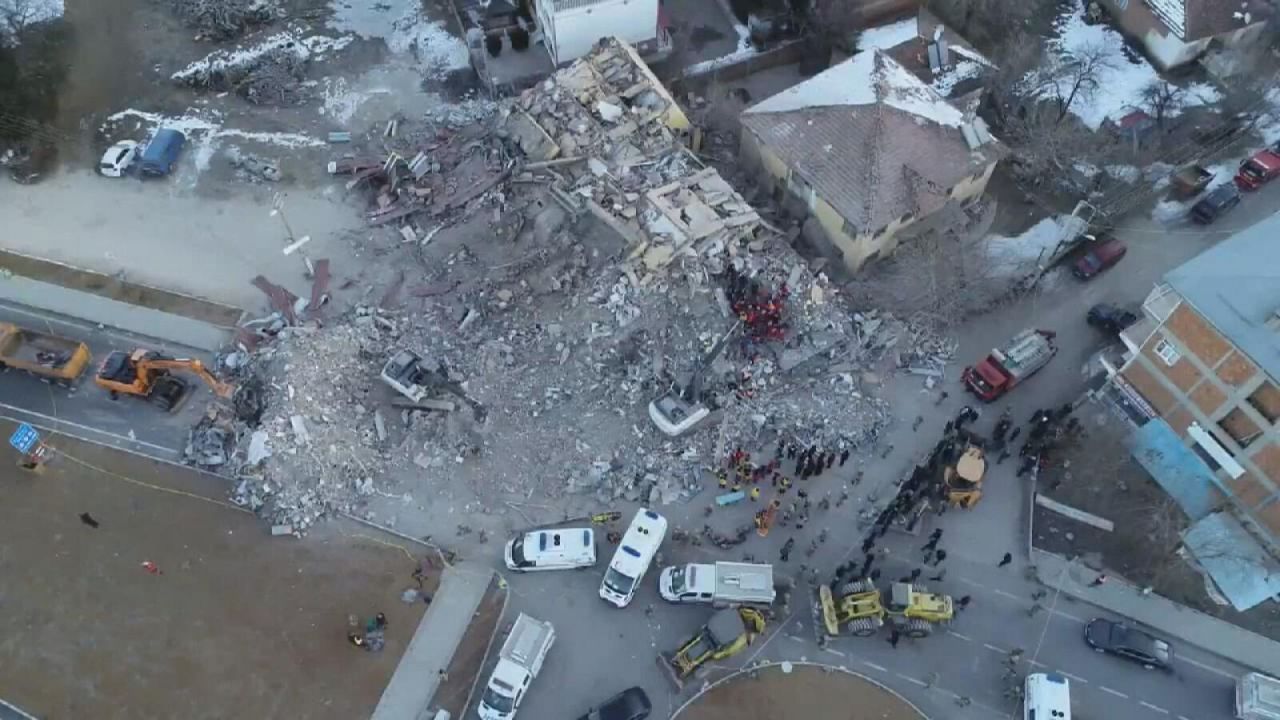 2011'de hasar gördü 6.8 ile yıkıldı! 14