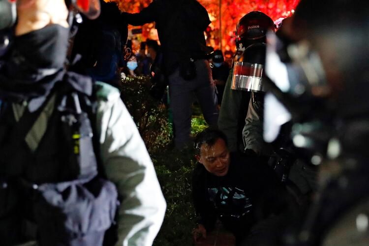 Korona virüsü karantina binasına bomba atıldı! 12