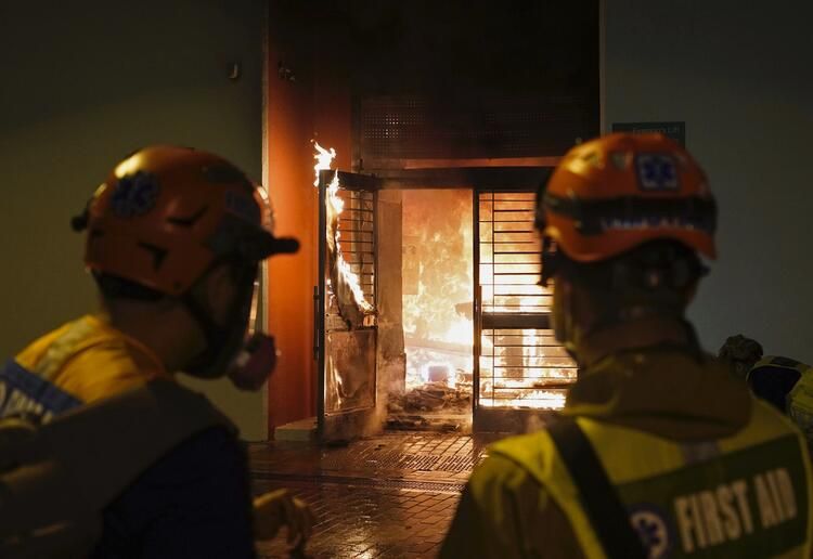 Korona virüsü karantina binasına bomba atıldı! 17