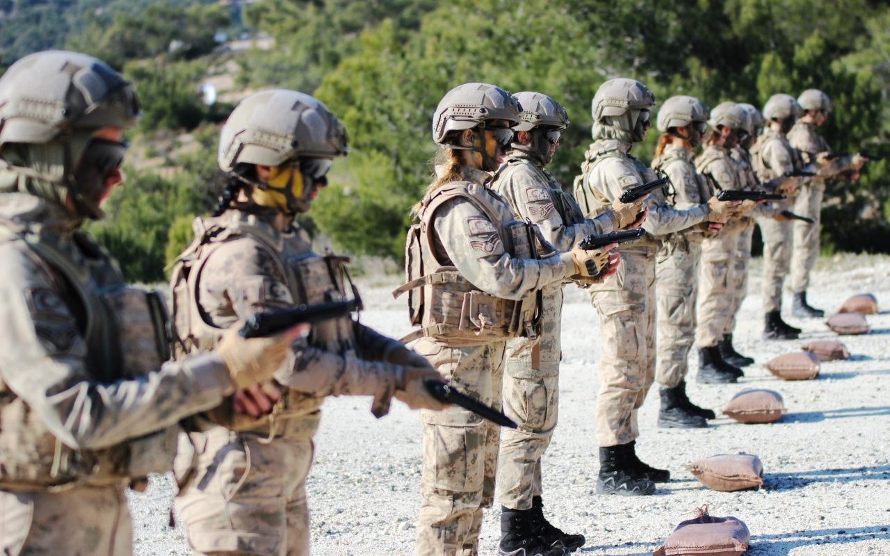 İzmir’den Uşak’a kadar koşuyor, Uşak’tan da Trabzon’a yürüyorlar 1