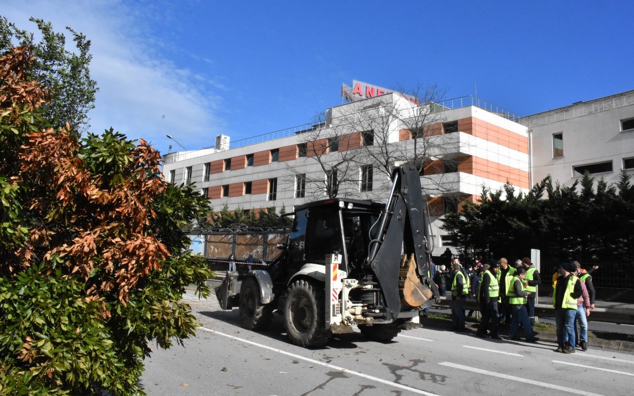 Heyelan, Samsun-Ordu yolunu ulaşıma kapattı 6
