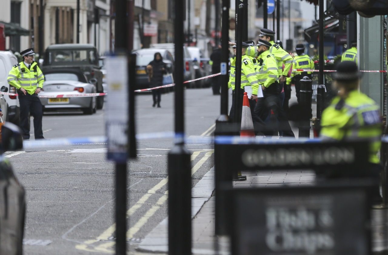 Londra'da bomba paniği... 1