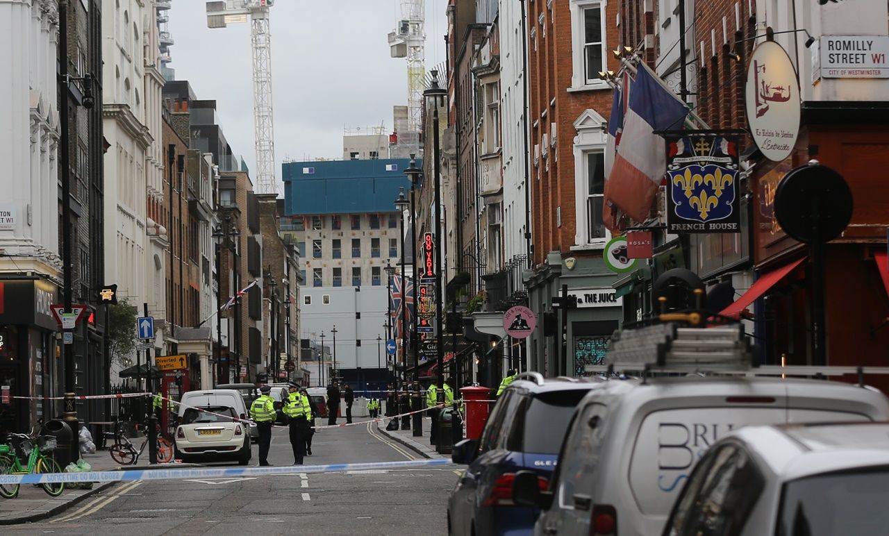 Londra'da bomba paniği... 2