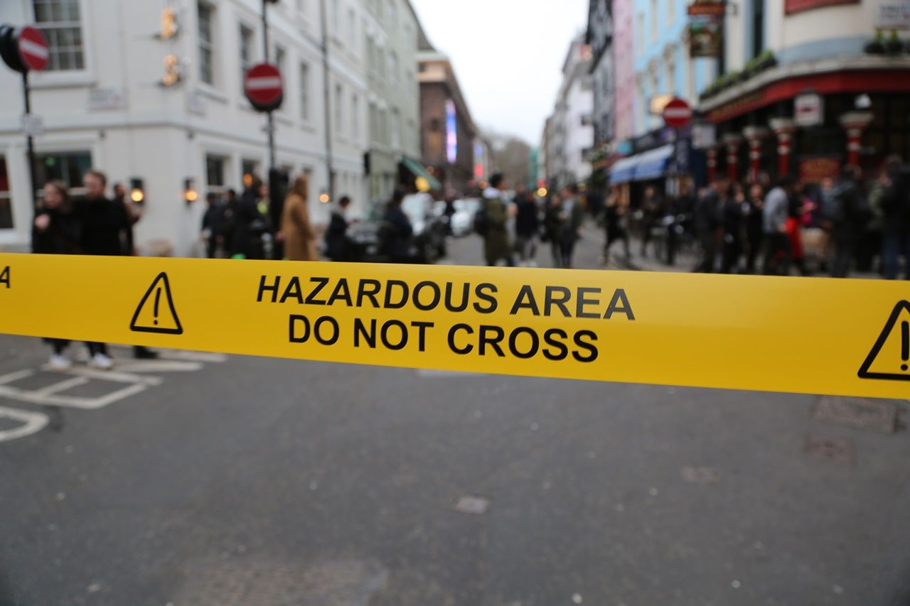 Londra'da bomba paniği... 15