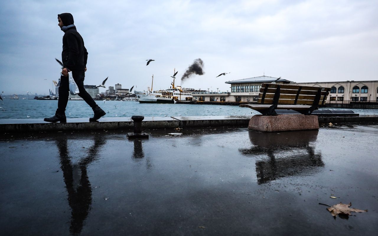 İstanbul, günün ilk ışıklarıyla yağışa teslim oldu 1